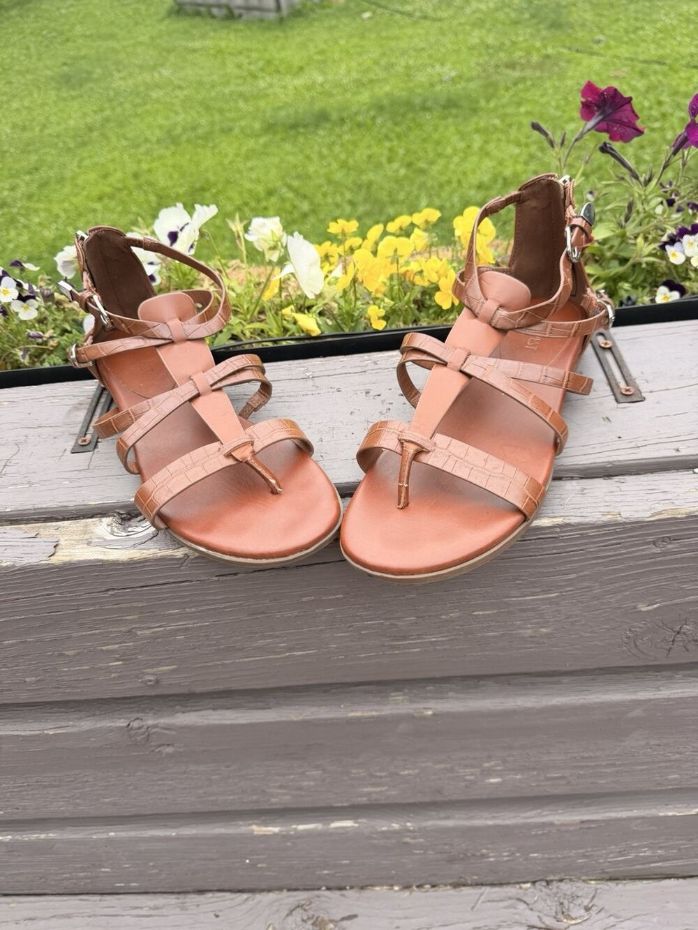Nine West Brown Gladiator Sandals Womens 9.5M Strappy Boho Resort Travel Summer